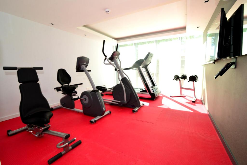 Fitness centrum a/nebo fitness zařízení v ubytování BIT Design Hotel