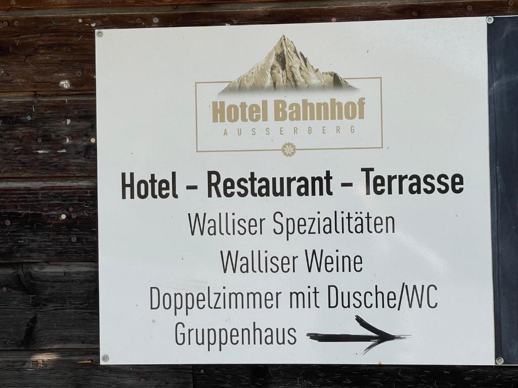 Certificato, attestato, insegna o altro documento esposto da VISPERBLICK 24-7 Parkplatz und Frühstück inkl