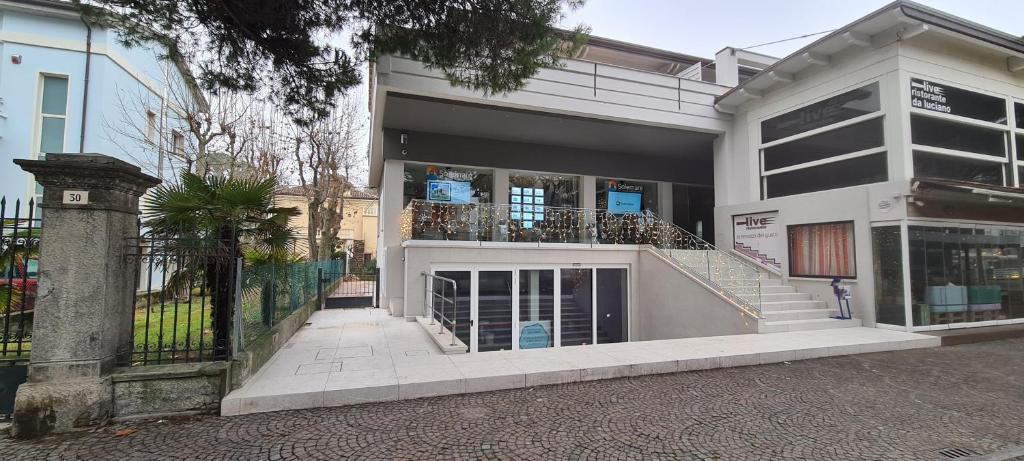 Budova, v ktorej sa apartmán nachádza