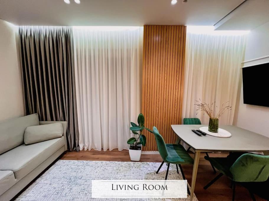Sunset Sea View Luxury Apartment