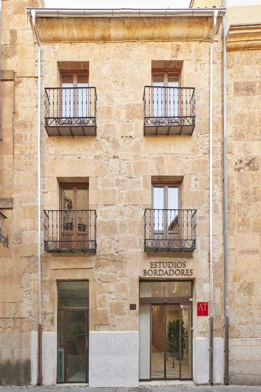 Budova, kde se apartmán nachází