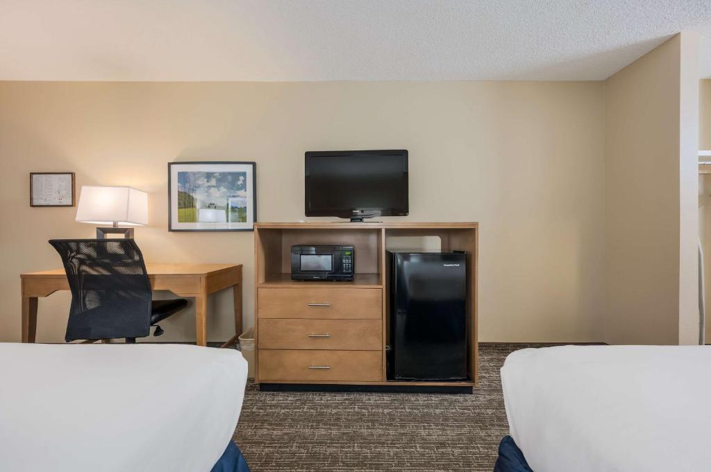 Best Western University Inn - Doppelzimmer Mit Zwei Doppelbetten – Raucher