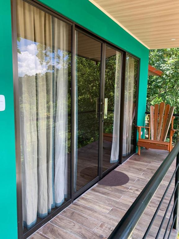 Balkón nebo terasa v ubytování Villas In Sueño Private Jungle Hotel