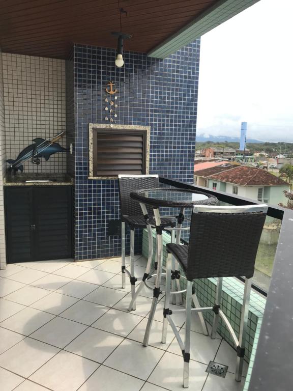 Balkón nebo terasa v ubytování Lindo apartamento com vista para o mar