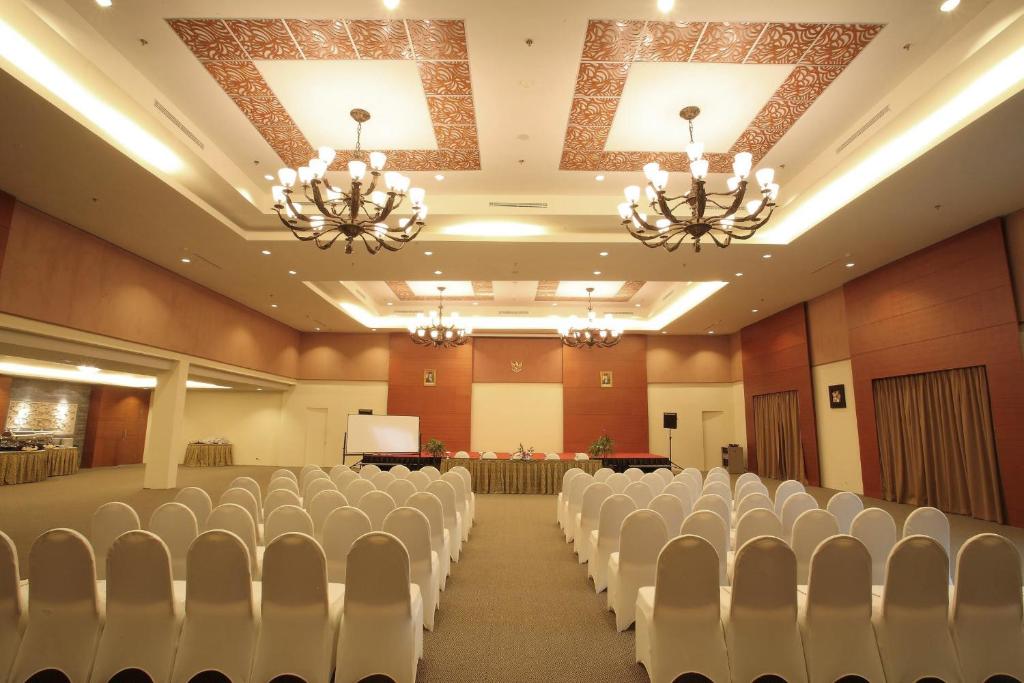 Konferenční prostory v ubytování Aston Tanjung City Hotel