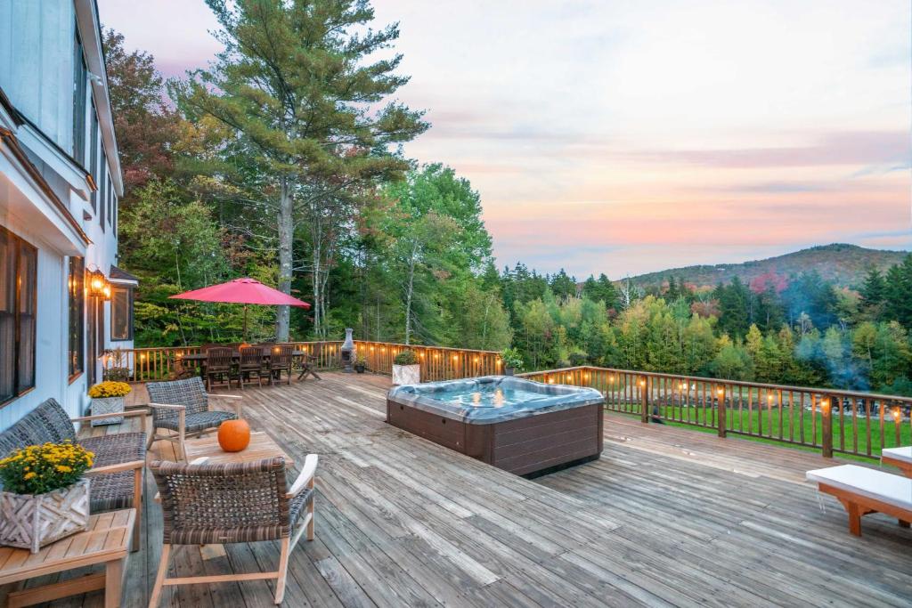 The MansionRustic Contemporary W Hot Tub & Views, Dover (updated