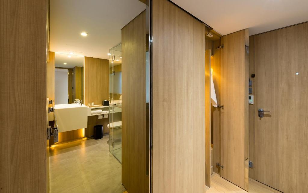 Ad Lib Hotel Bangkok - Resim 40