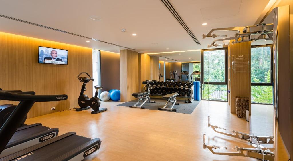 Fitness centrum a/nebo fitness zařízení v ubytování Ad Lib Hotel Bangkok
