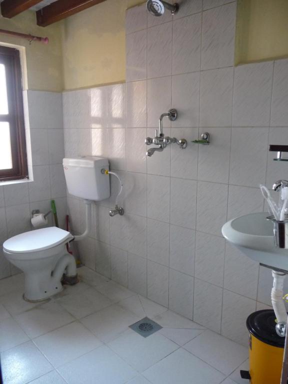 HOTEL RUPAKOT AND ROOFTOP RESTAURANT - Twin Room