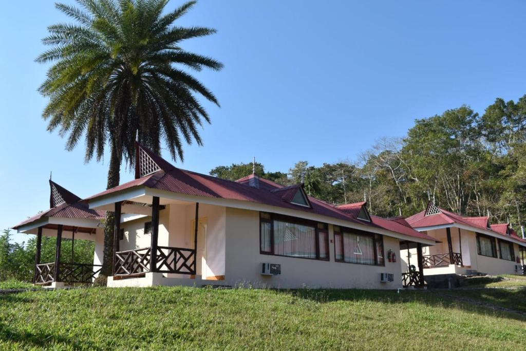 Dew Dale Resorts