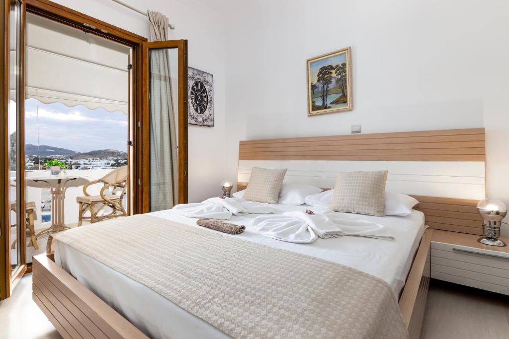 Panos Luxury Studios - 3