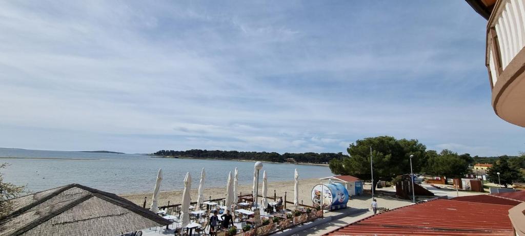 Zdjęcie z galerii obiektu SAND BEACH APARTMENT IDILA w Medulinie