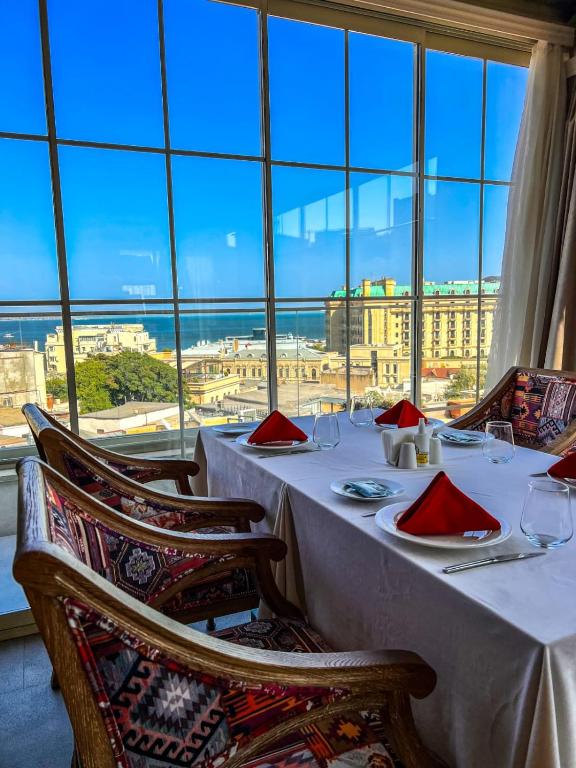 Nespecifikovaný výhled na moře nebo výhled na moře při pohledu z hotelu