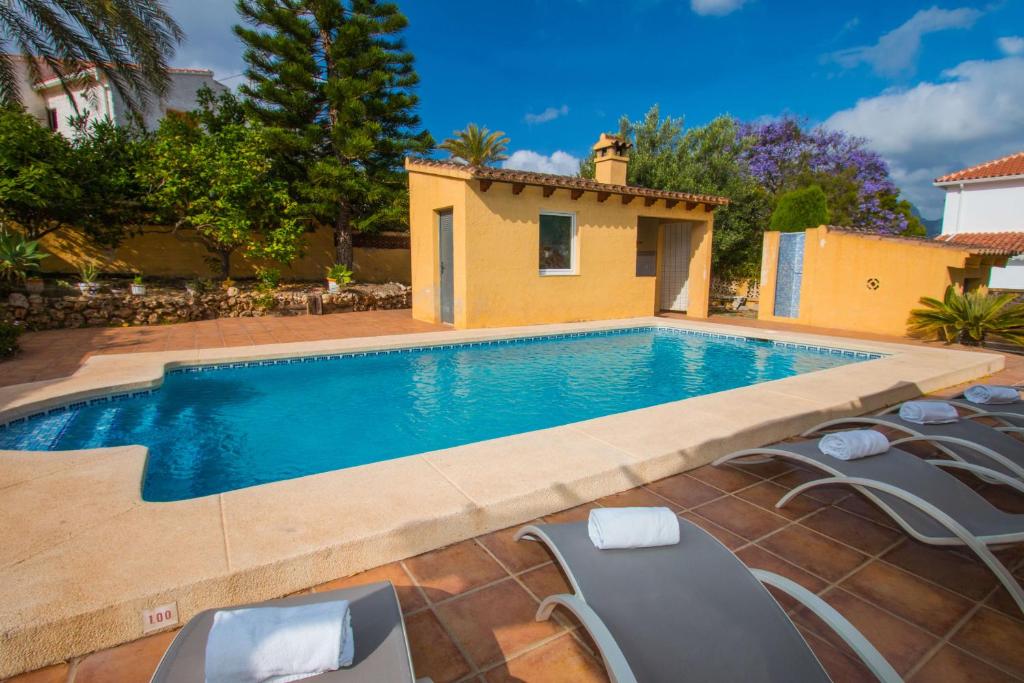 Bazén v ubytovaní Villa La Martina - PlusHolidays alebo v jeho blízkosti