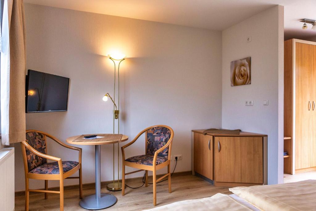 Ferienanlage - Zum See & Hotel - Habitación Doble Con Cama Supletoria
