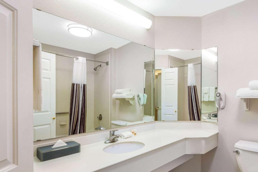 La Quinta Inn & Suites by Wyndham Fremont Silicon Valley - Habitación Ejecutiva King