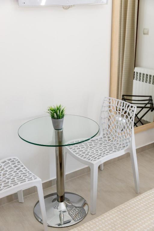 Panos Luxury Studios - 16