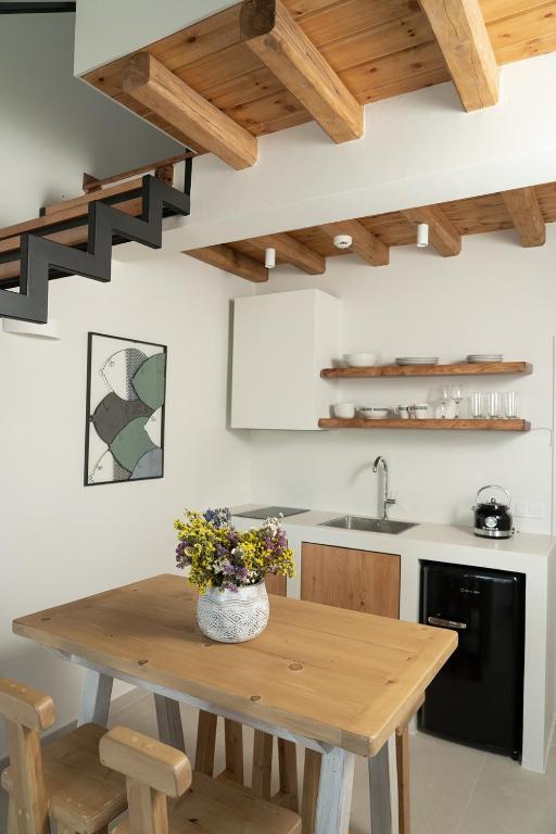 A kitchen or kitchenette at Triantafilia Guesthouse