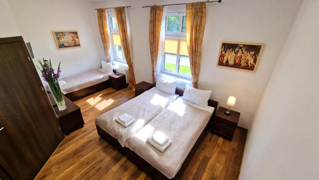 Petite Charlotta - 7