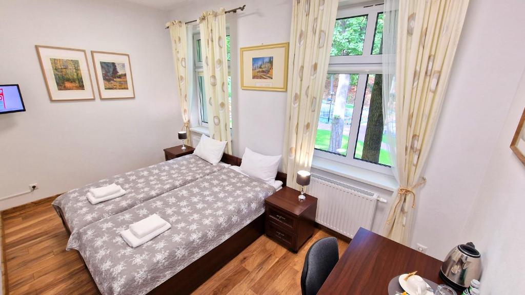 Petite Charlotta - 9