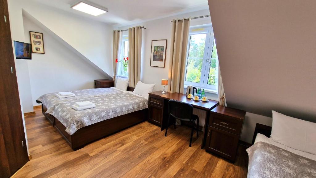 Petite Charlotta - 16