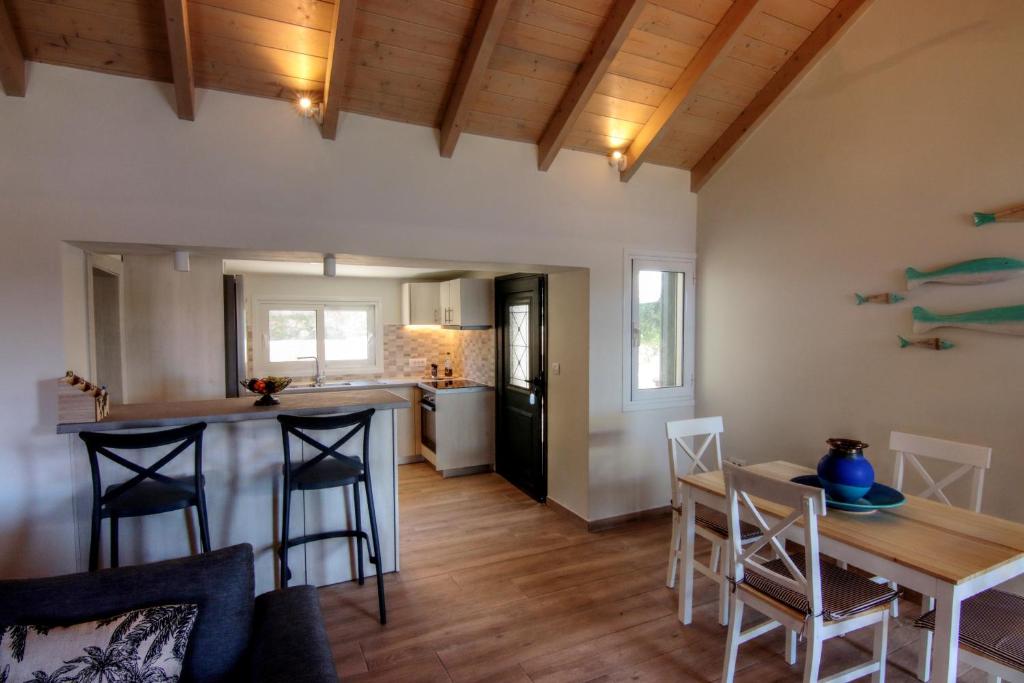 Kuchyň nebo kuchyňský kout v ubytování Fiskardo Beach House