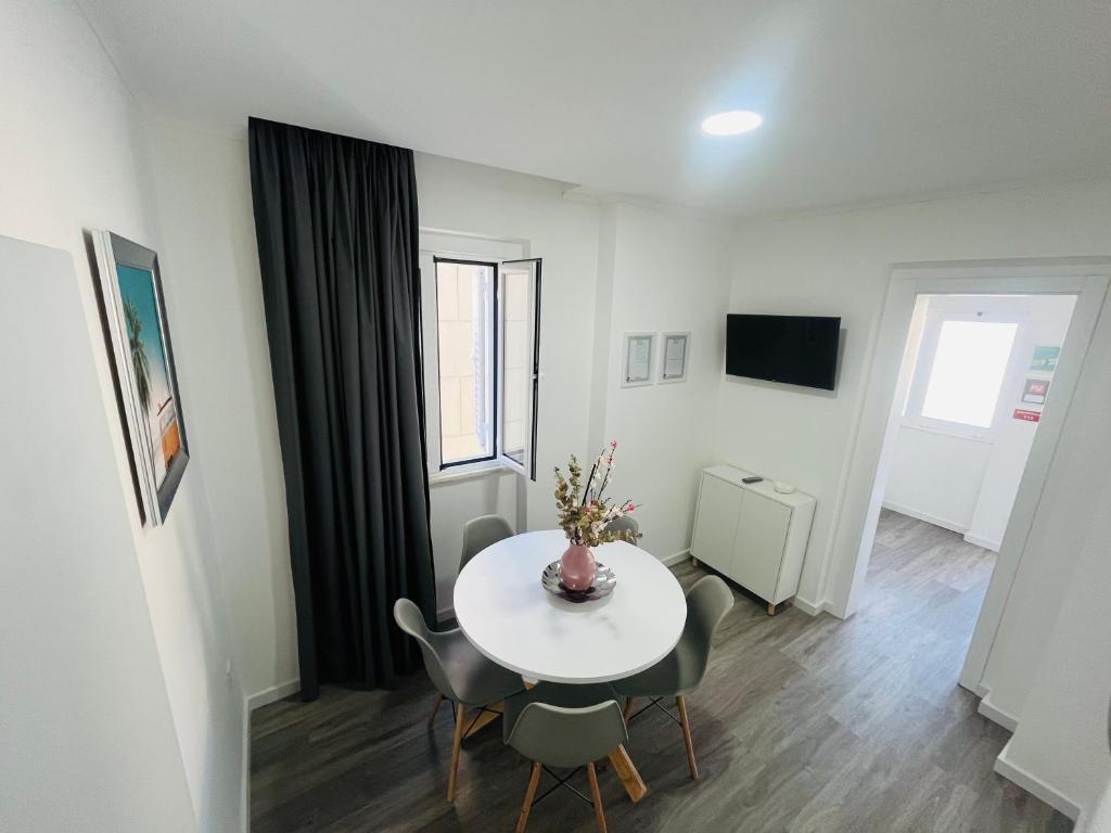 Lisbon Ocean Apartments - Two-Bedroom Apartment