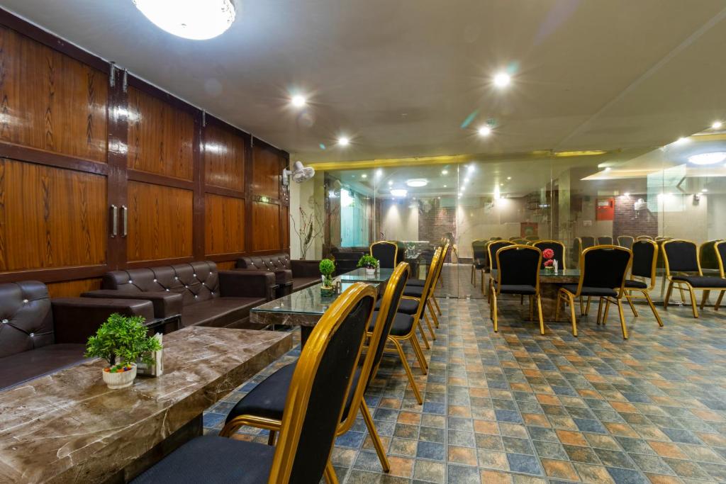 Posezení v ubytování Hotel Tripple Tree - Karol Bagh