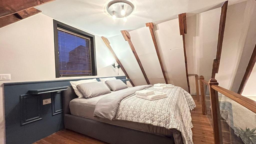 Heart of Tirana Cozy Loft with Fireplace - Image 2