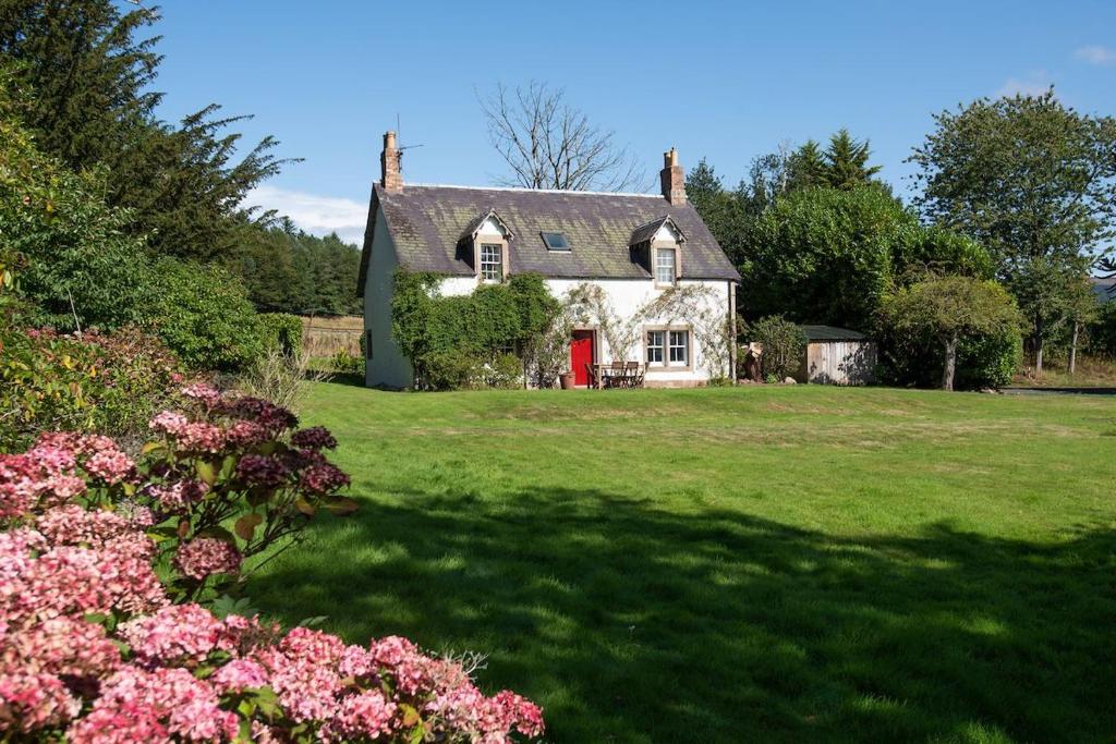 The White House, Duns (updated prices 2024)