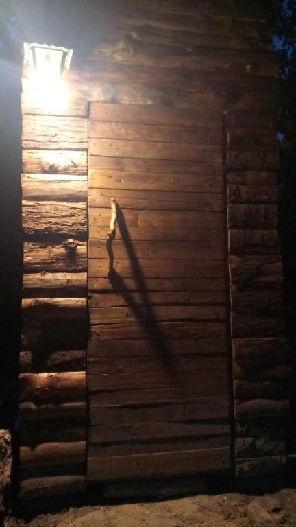 Foto sihtkohas Dicomano asuva majutusasutuse Yurta con uso piscina e vista meravigliosa galeriist