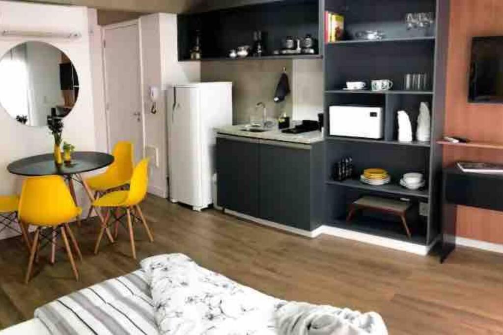 92 New studio next Paulista Av, fast wifi and balcony