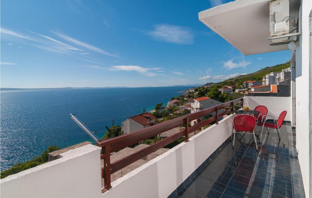 Un balcon sau o terasă la Nice Apartment In Krilo Jesenice With House Sea View