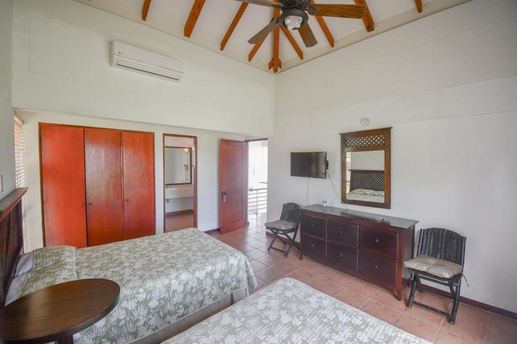 Postel nebo postele na pokoji v ubytování Costa Blanca Villas Lopez