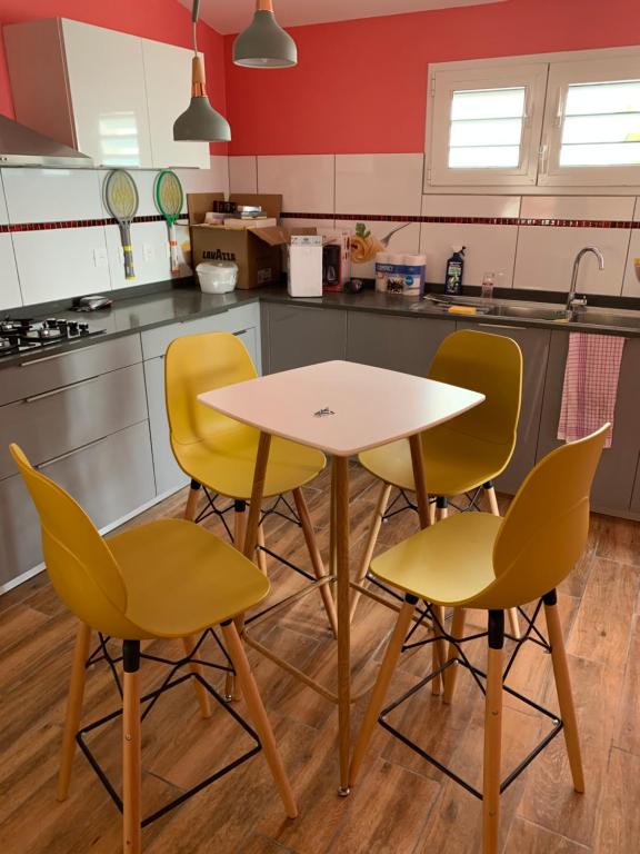 Kuchyň nebo kuchyňský kout v ubytování Villa Norah t5 duplex