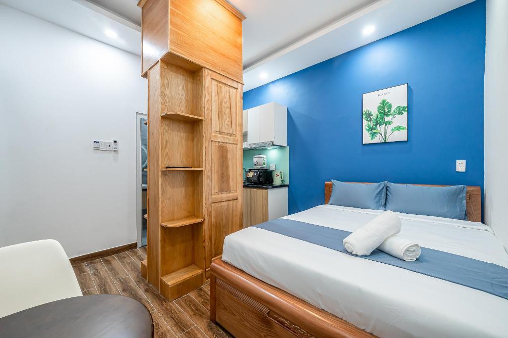 Cozrum Homes - Retro House - Queen Studio
