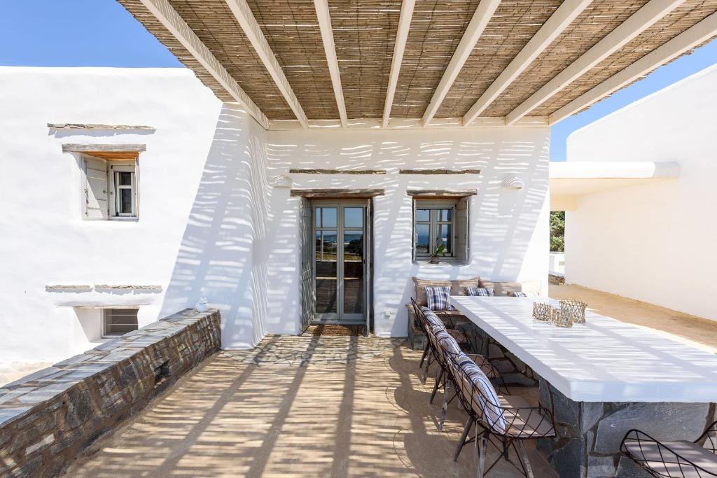 Fotografia z galérie ubytovania Parian Philoxenia Villa, Santa Maria Beach v destinácii Kampos Paros