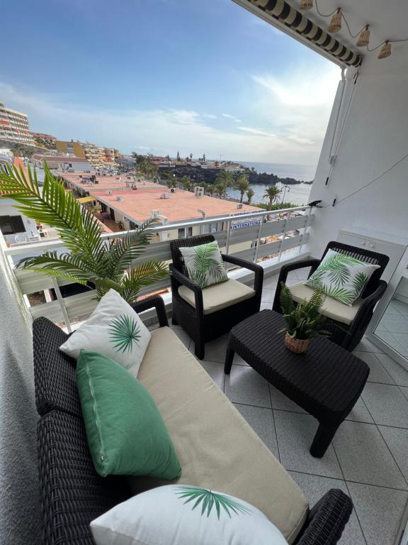 Apartment Las Arenas Ocean View - отзывы и видео