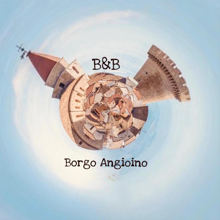 Borgo degli Angioini – Photos 1