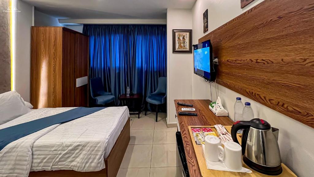 PANORAMA view pyramids - 7