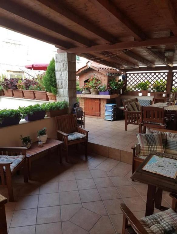 Apartments and Rooms Villa Lina - 7