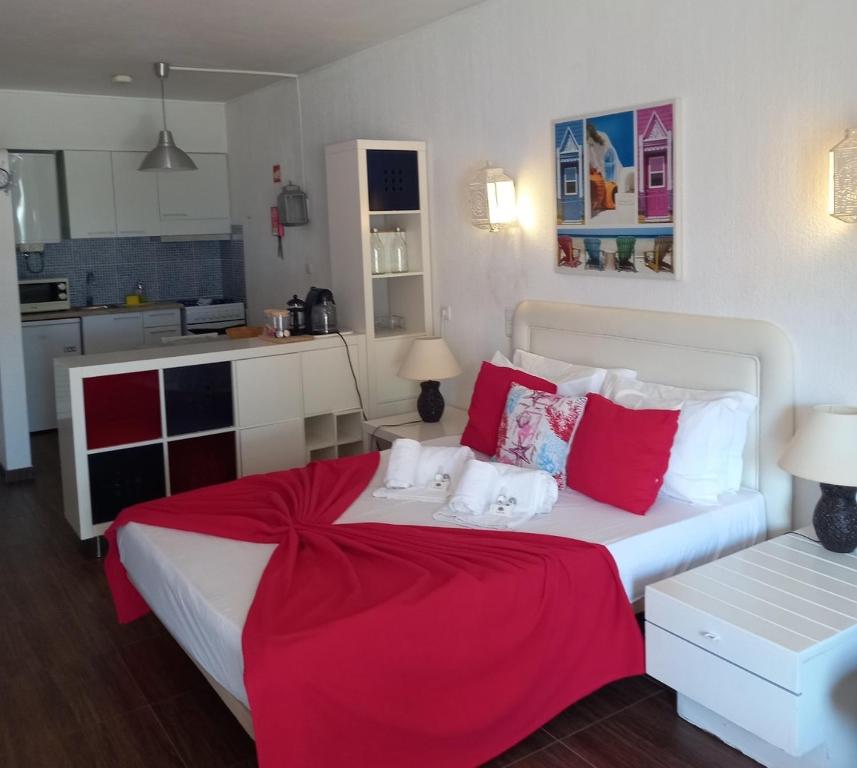 Postel nebo postele na pokoji v ubytování Casa da Carmen - Estúdio em Albufeira