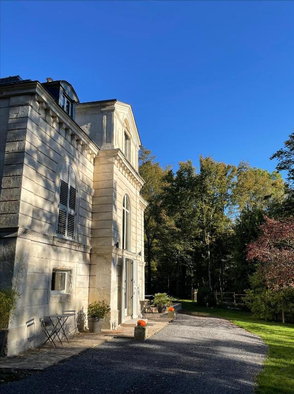Photo from Domaine de Bonneuil in Bonneuil-les-Eaux, Picardy, France