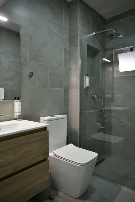 Gevin's Apartment - Image 3
