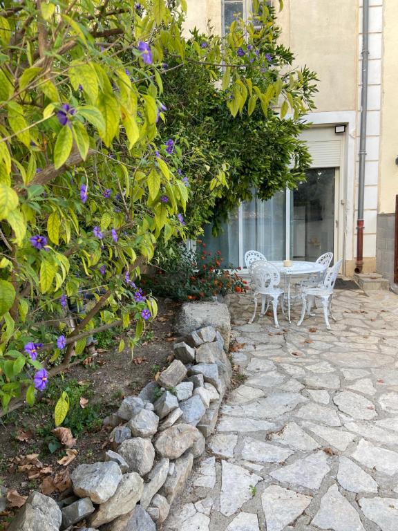 Le p'tit mandarinier - One-Bedroom Apartment