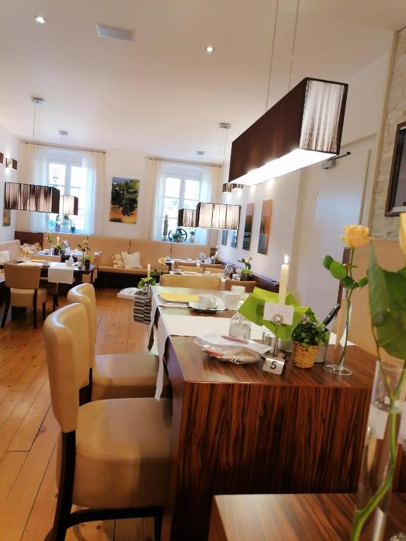 Restaurace v ubytování Hotel Die Residenz