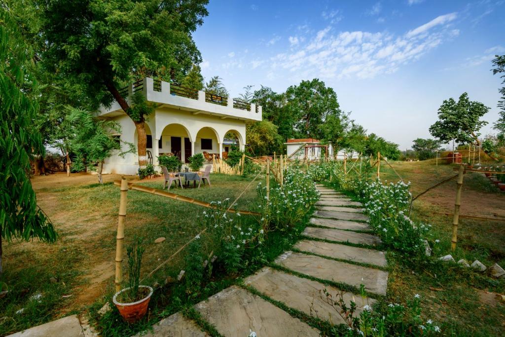 Aryan Riverside Camp, Panna Tiger Reserve, Madla - Habitación Doble Con Baño Privado
