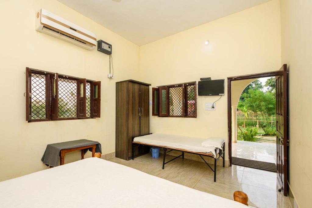 Aryan Riverside Camp, Panna Tiger Reserve, Madla - Habitación Doble Con Baño Privado