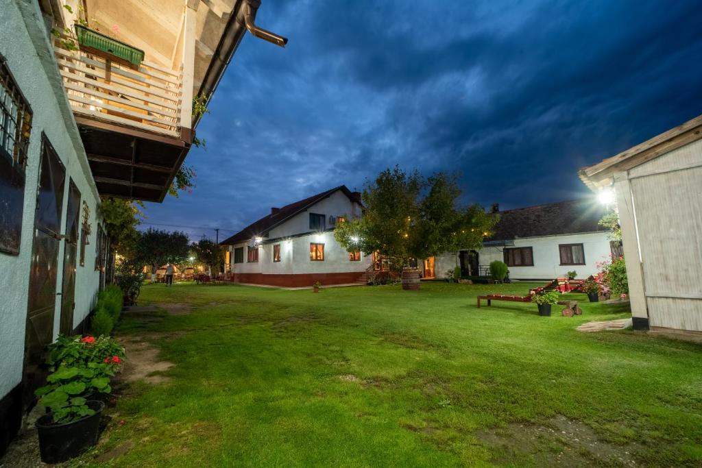 Zahrada ubytování Domacinstvo Cikic Zasavica