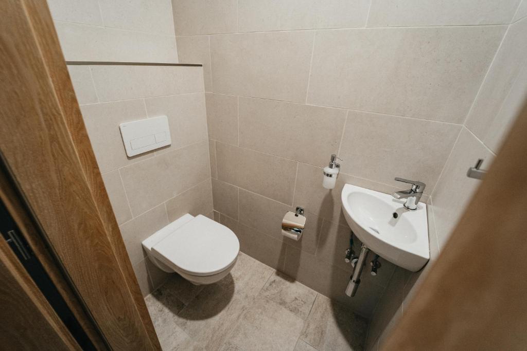 Koupelna v ubytování Apartmán Na Palouku Povrly